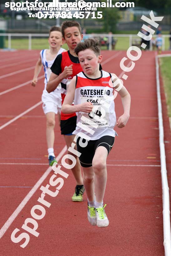 Boys under-13s 800 metres, North Eastern Track and Fields Champs., Middlesbrough. Photo: David T. Hewitson/Sports for All Pics